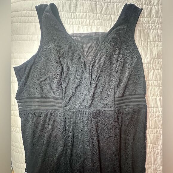 NWTs TORRID Black Lace Gown Sz 4X - Picture 7 of 11